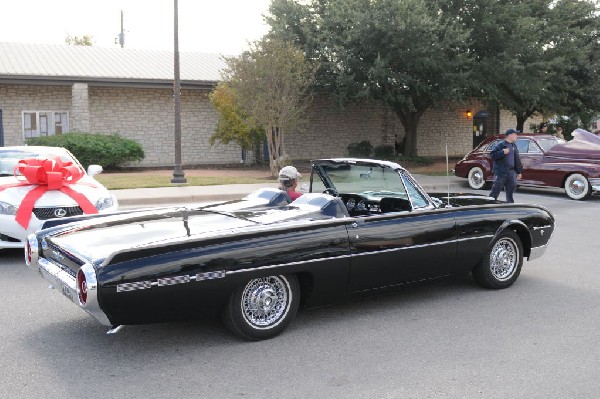 Leander Cars and Coffee Car Show, Leander Texas - 11/28/10 - photo by Jeff